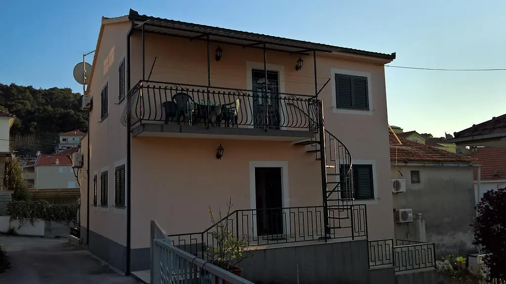 Apartments Ivona Trogir Kroatien