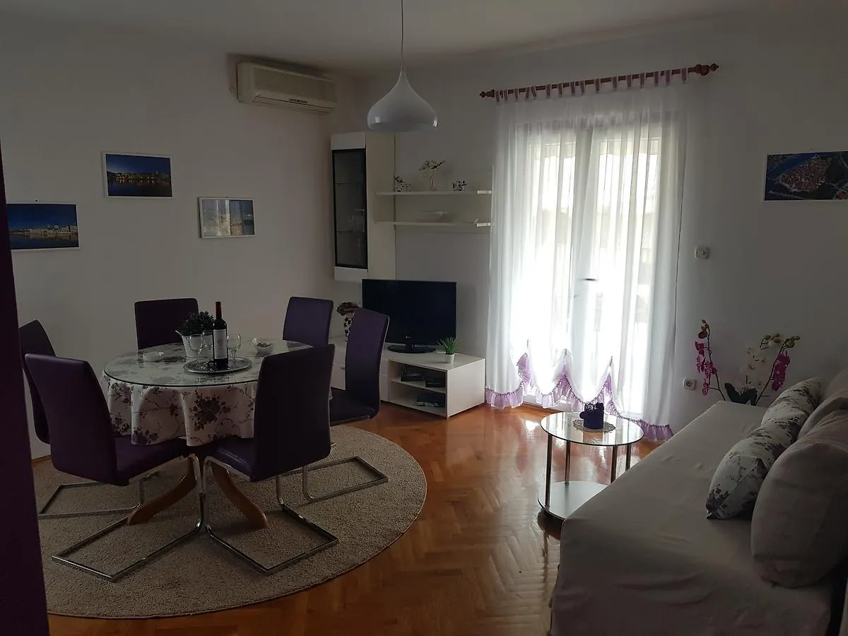 Apartments Ivona Trogir