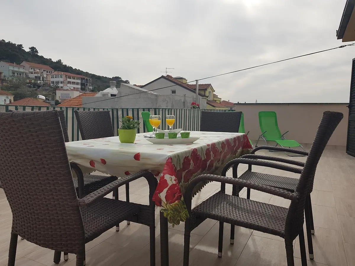 Apartments Ivona Trogir